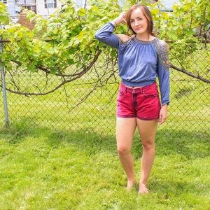 Detailed 3/4 Sleeve Crop Top Shoulder Cutouts